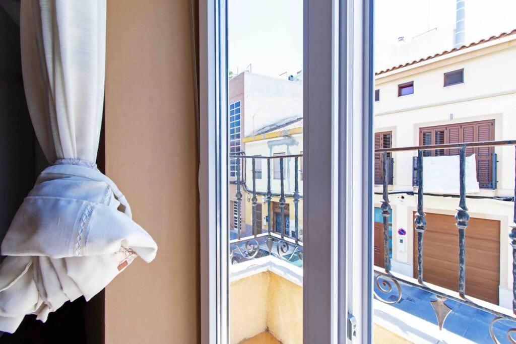 Acogedor Duplex Con Terraza Interior En La Playa Apartment Valencia Exterior photo